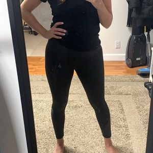 NWOT Ryderwear high waisted dark grey squat proof workout leggings. Size M